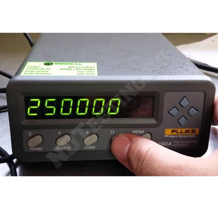Цифровой калибратор температуры Fluke 1502A-256
